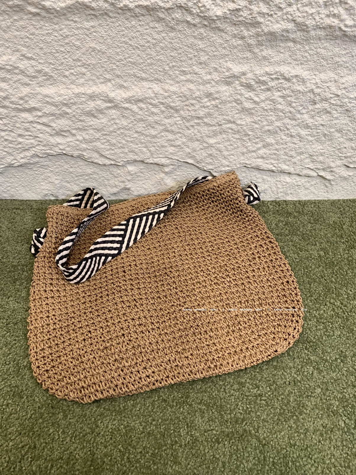 Store Faded Handwoven Straw Tote Bag - Retro Artisanal Summer Shoulder Bag - Faded