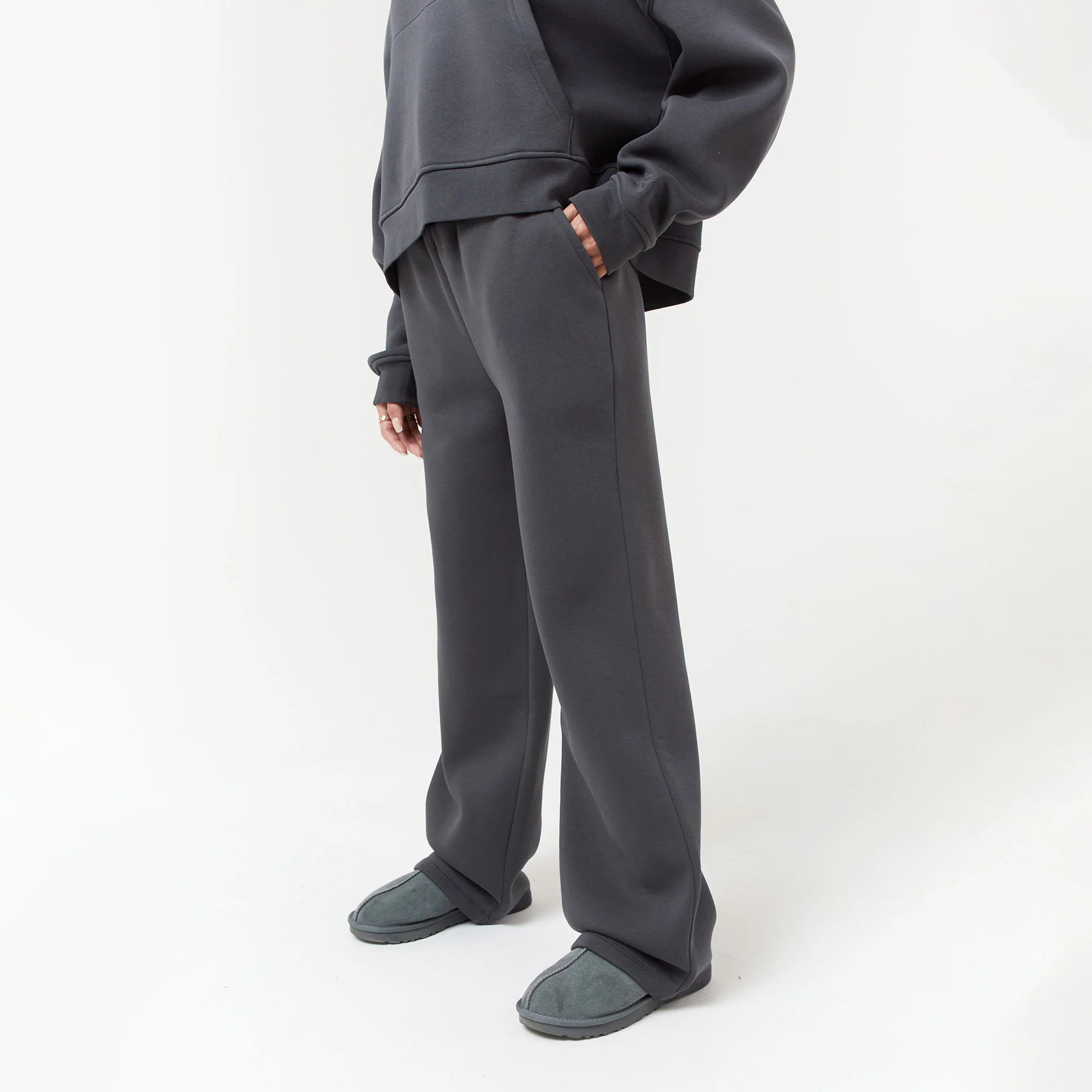 Open Hem Jogger | Dark Grey - Faded