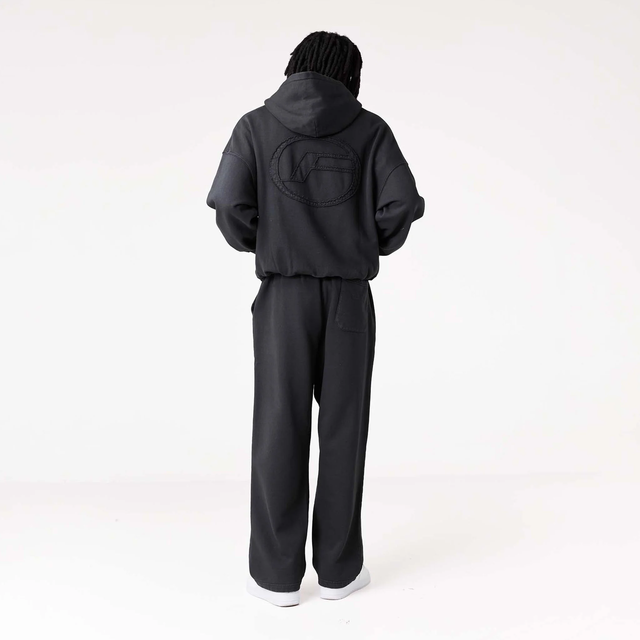 Oval Appliqué Tracksuit | Washed Black - Faded